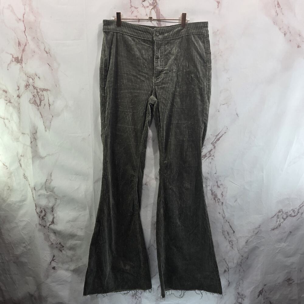 Kancan Pants Womens 29 Green Corduroy High Rise Flare Raw Frayed Hem